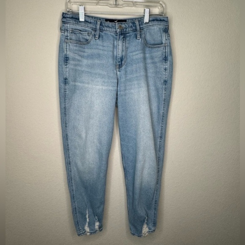 Hollister Women's High-Rise Mom Distressed Jean- Sz 11R‎